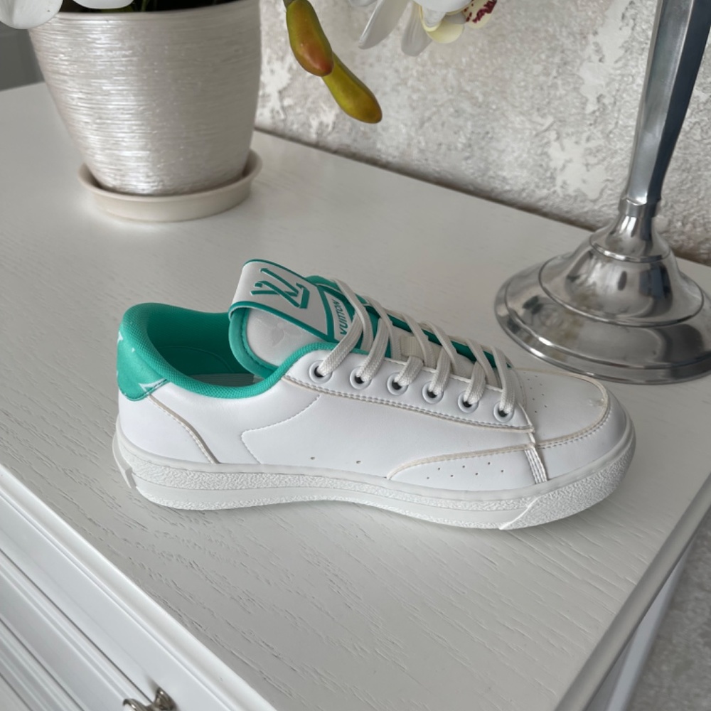 $1,130 Louis Vuitton Charlie Women’s Sneaker Size 34 1/2 AUTHENTIC😍 - Picture 7 of 15